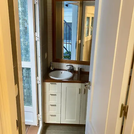 Apartment At The Foot Of The Alhambra Granada