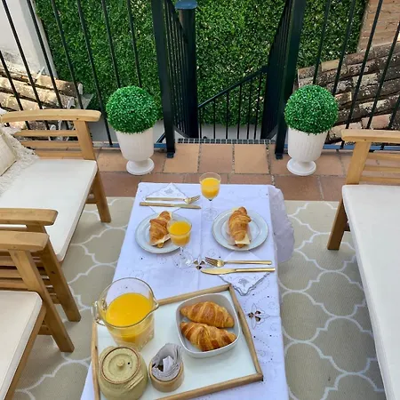 Apartment At The Foot Of The Alhambra *